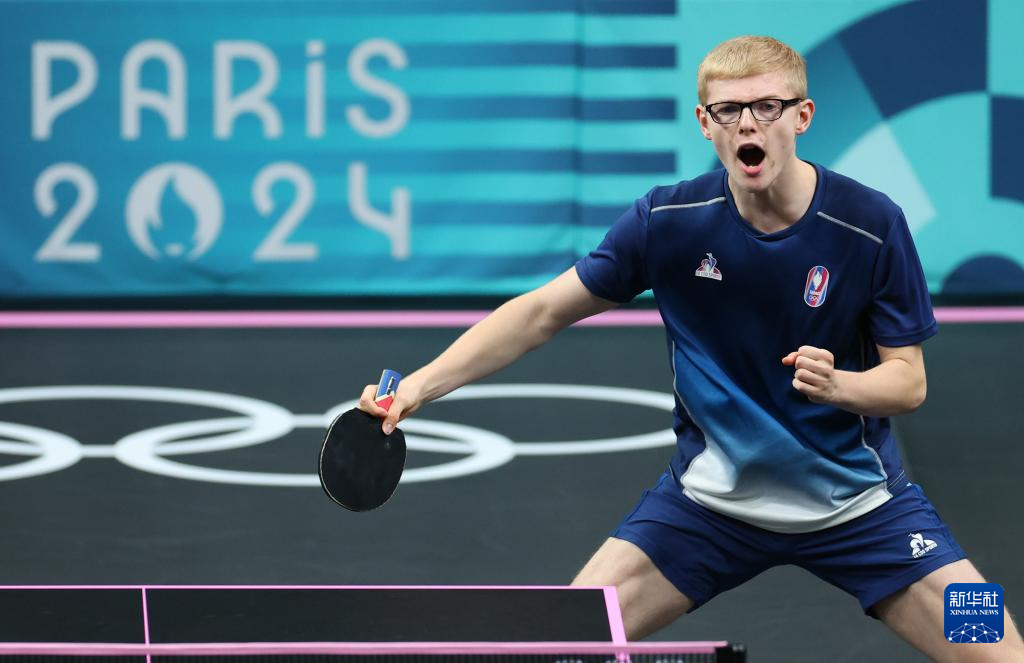 尽管他在阿 尽管他在阿