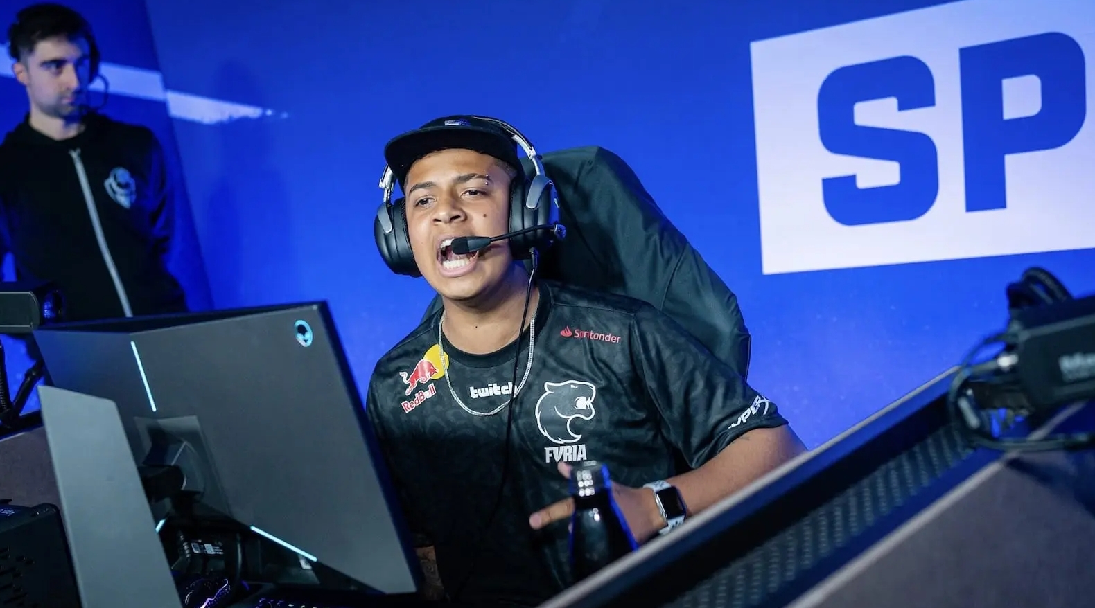 展中的每一 展中的每一